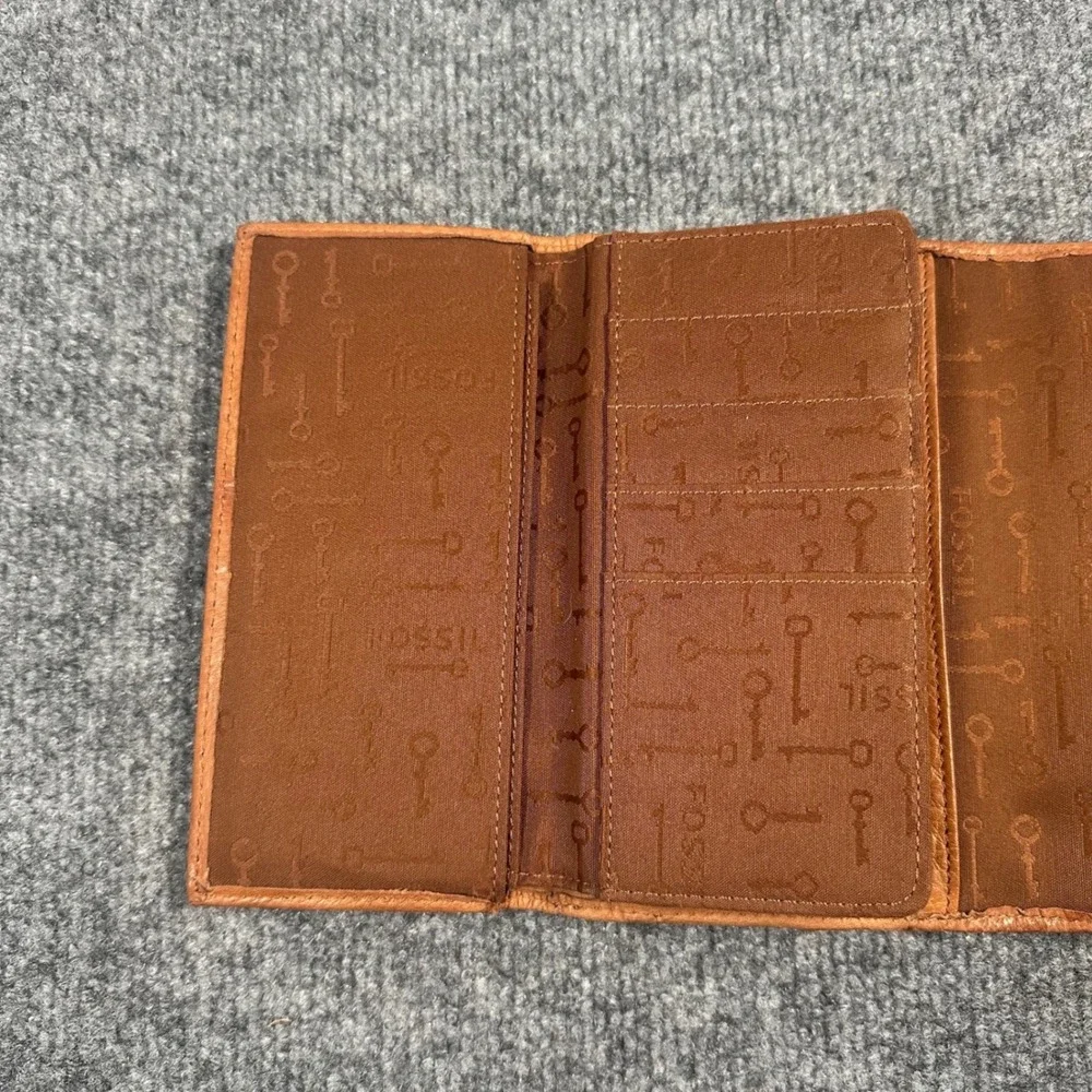 Fossil Long Live Vintage Brown Leather Trifold Wallet Organizer